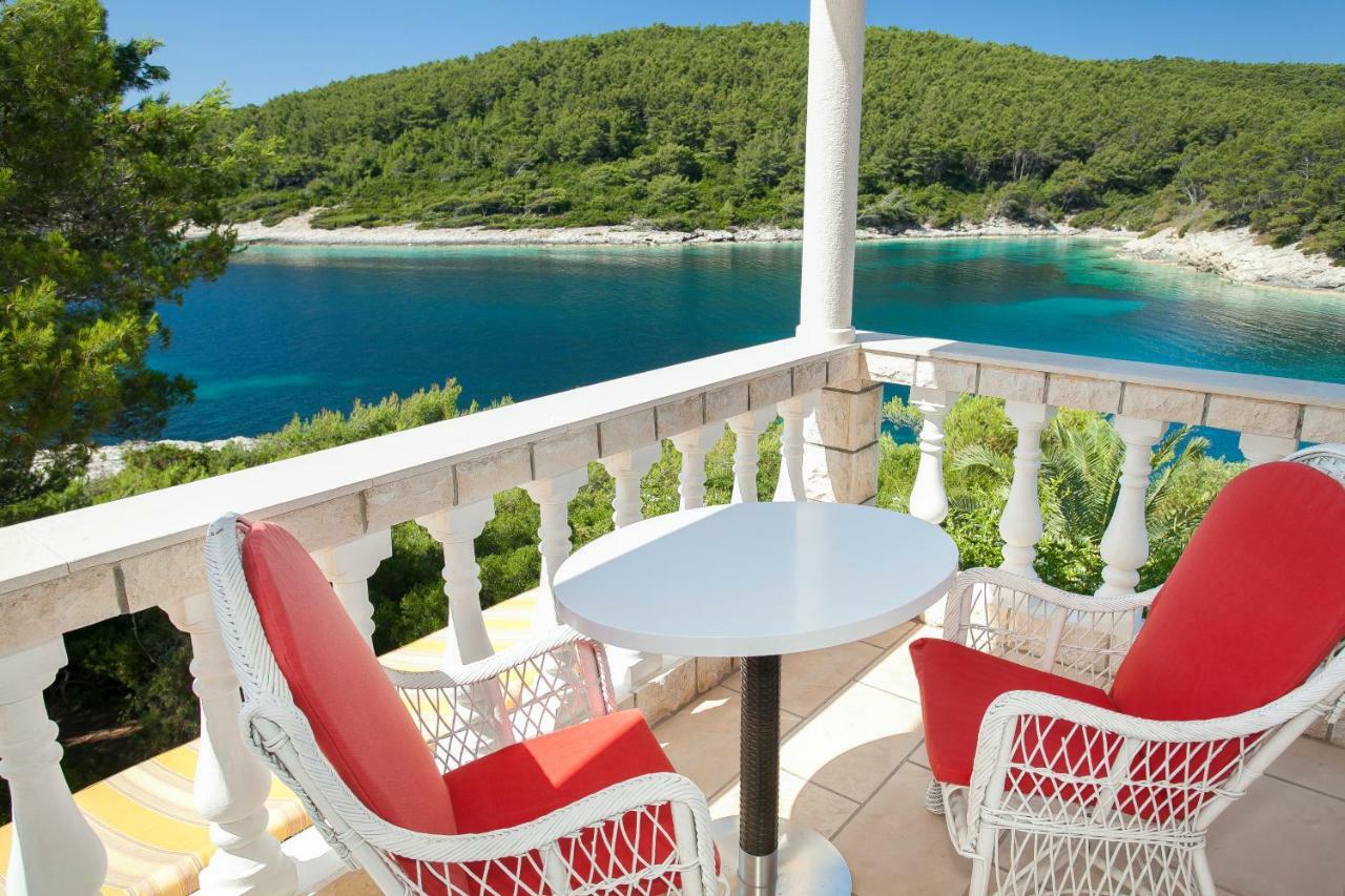 Waterfront Villa With Pool Vela Luka Exterior foto
